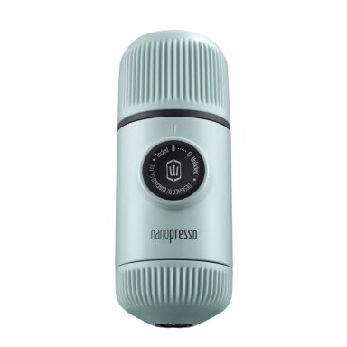 WACACO NANOPRESSO ARCTIC BLUE rankinis maltos kavos aparatas su dėklu, arktinė žydra WACACO NANOPRESSO ARCTIC BLUE rankinis maltos kavos aparatas su dėklu, arktinė žydra